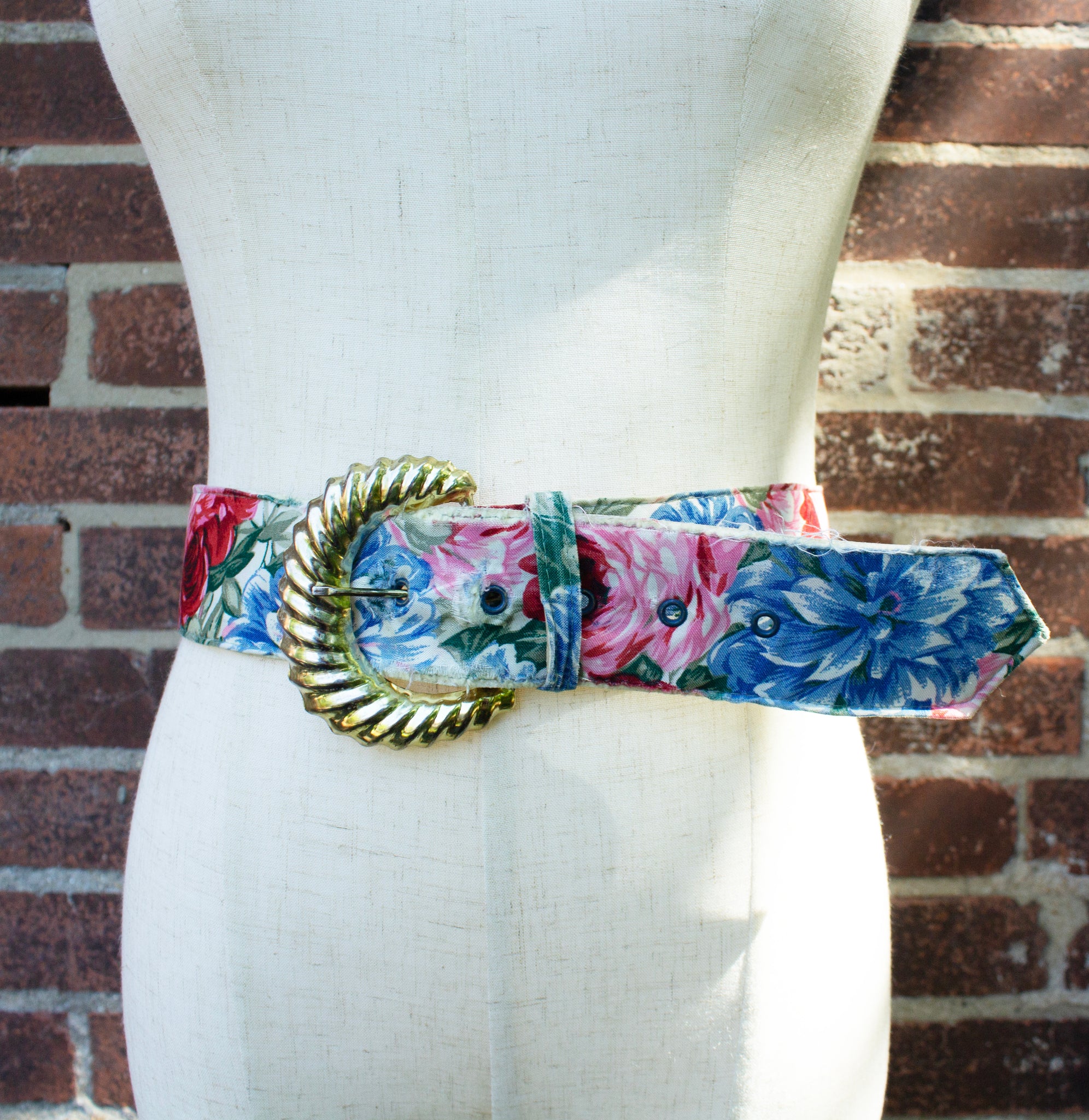 Floral Bouquet UV Crop Top & Belt Set