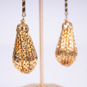Perforated Teardrop Dangle Clip On